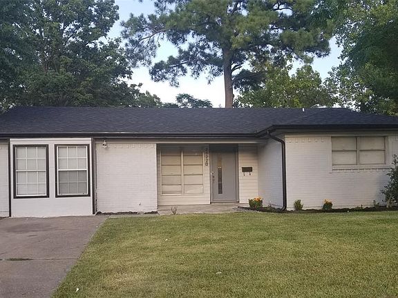 3rd image of 2922 Donald Dr