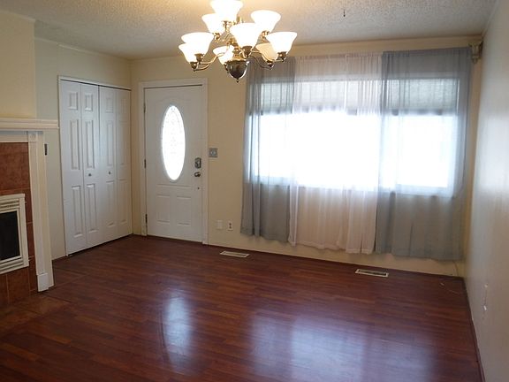4th image of 556 Montana Ave