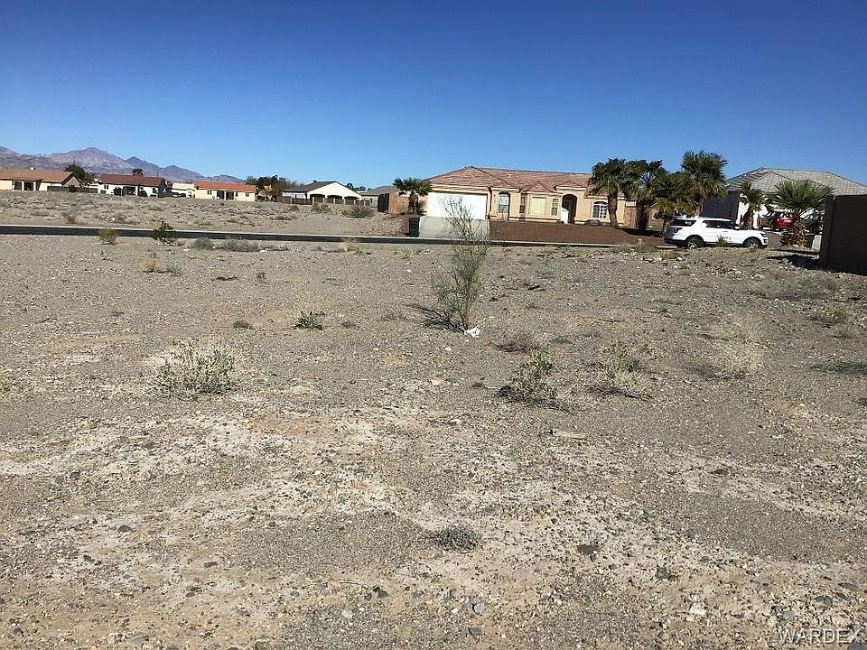 2nd image of 2054 E Jamie Rd