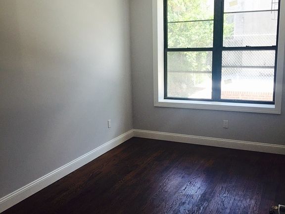 3rd image of 3517 29th St APT 1R