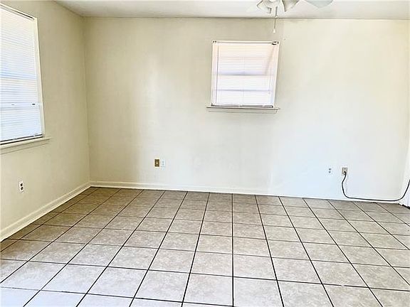 2nd image of 1249 Carrollton Ave