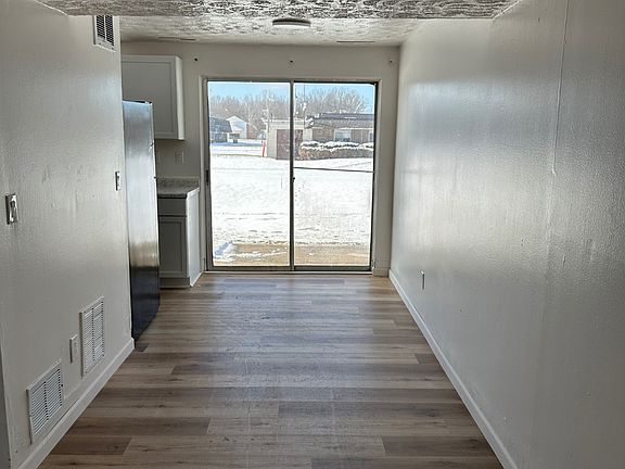 4th image of 600 Commerce Ave NW #564