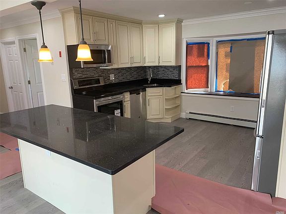 4th image of 47 Bayberry Ln