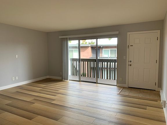 4th image of 1117 Sepulveda Blvd
