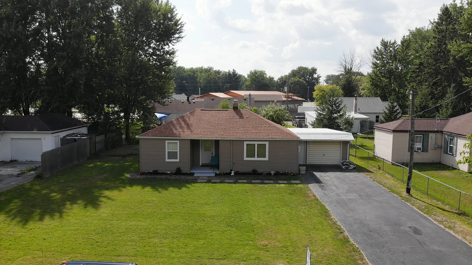 3382 L And L Ct photo 1