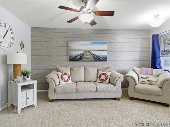 40 Lighthouse #102, Lake Ozark, MO 65049