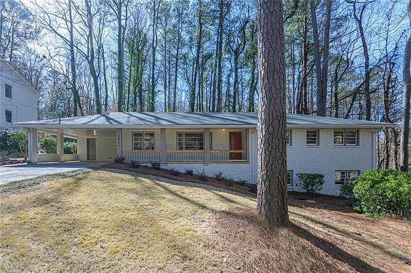 1st image of 2941 Greenoaks Cir