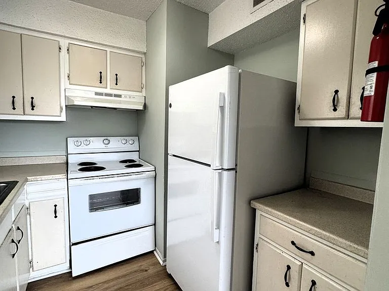 2226 Jonathan Dr NW #C — Photo 7