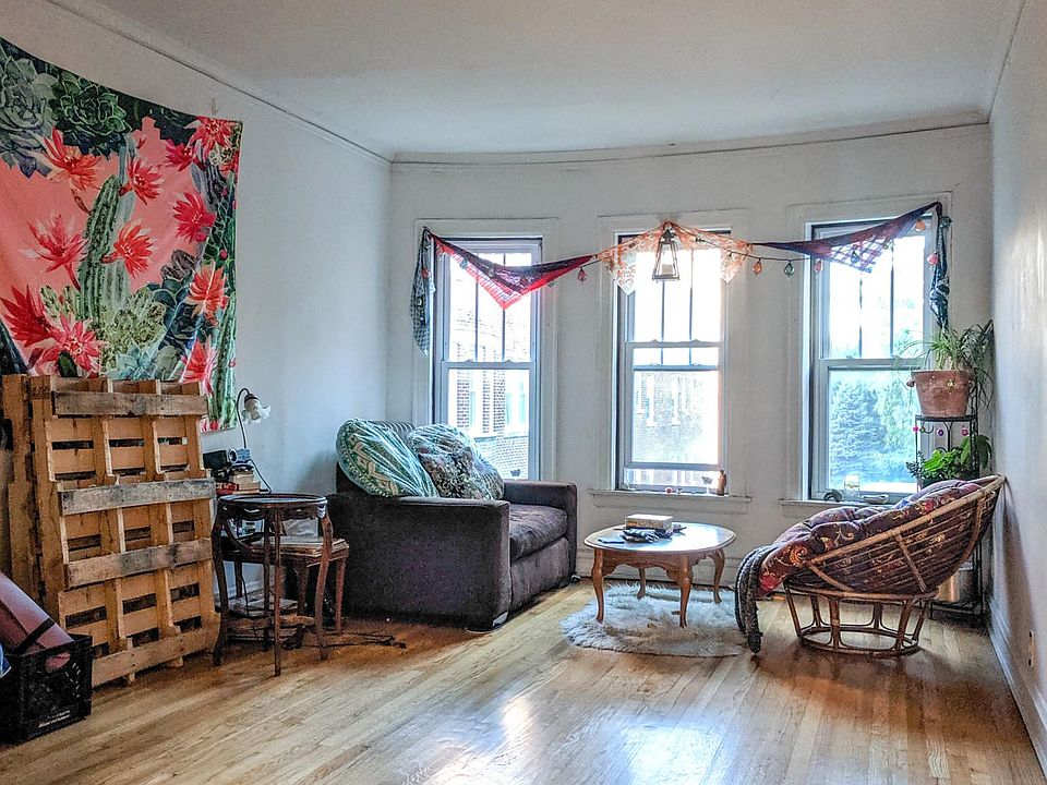 1st image of 5210 N Damen Ave #Da2