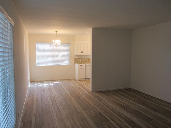 3rd image of 403 E Anapamu St #1