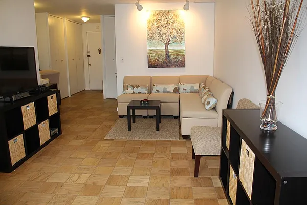 Sold by Real Direct | media 10