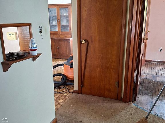 5th image of 1008 N Perkins St