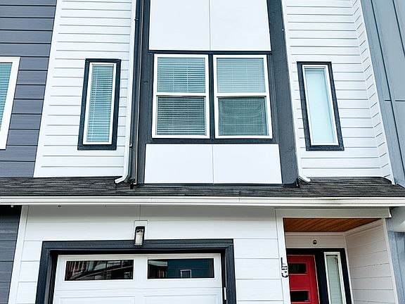 2nd image of 13717 Admiralty Way #L5