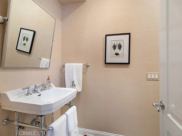27 Via Monarca St — Photo 36