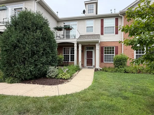 10215 Camden Ln #H, Bridgeview, IL 60455