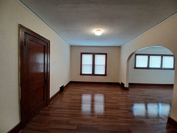 4th image of 2008 Auburn St APT 2W