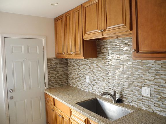 4th image of 1213 S La Cienega Blvd #1213C
