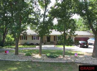 33883 Sky View Rdg, Saint Peter, MN 56082