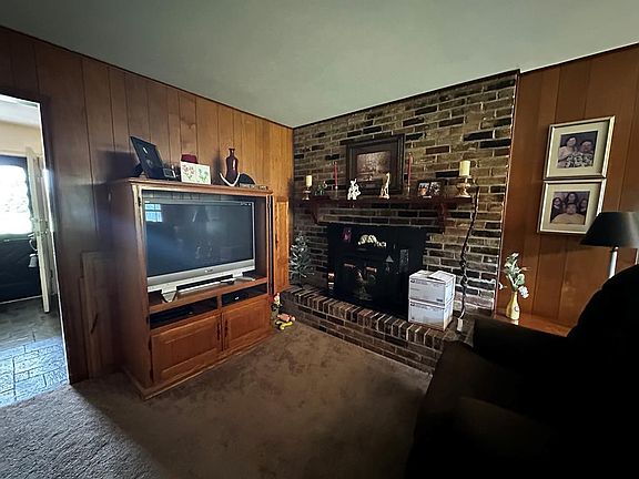 3rd image of 2110 Keith Dr