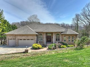 8720 Island Point Rd, Charlotte, NC 28278