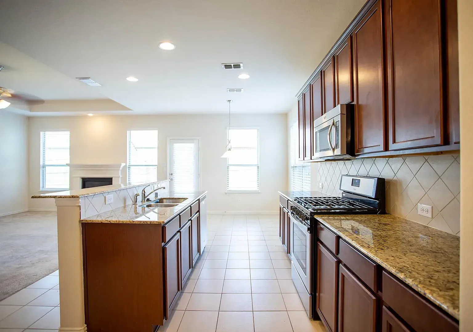 You will fall in love from the minute you arrive at this absolutely stunning home! — Photo 4