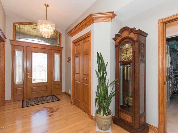 3rd image of 3976 Tallman Creek Dr NW