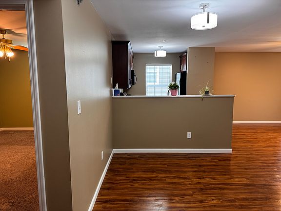 4th image of 1125 Arbor Creek Dr APT 1C