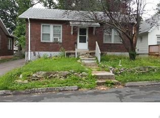 9606 Robertson Ct, Saint Louis, MO 63114