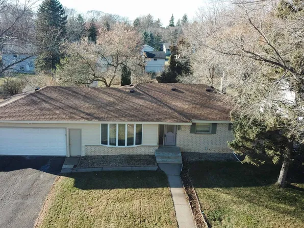 1775 Atlantic St N, Maplewood, MN 55109