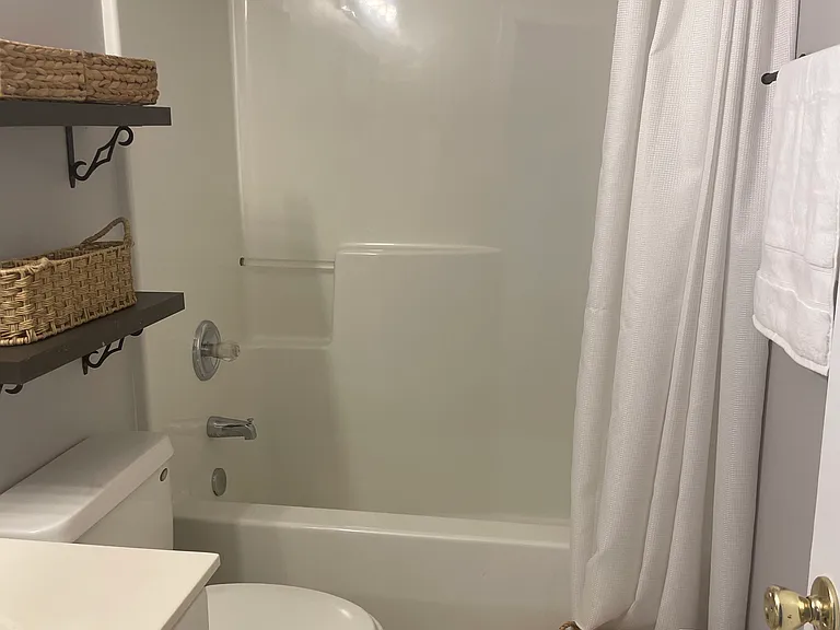 410 Mosswood Ct — Photo 14