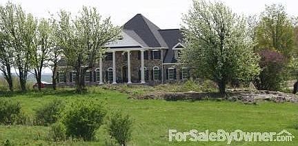 2nd image of 890 Old Post Ln