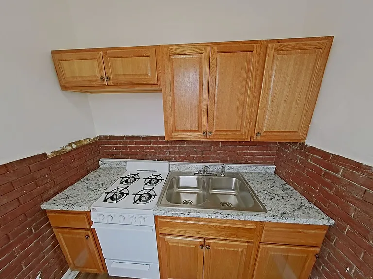 4106 Old York Rd — Photo 6
