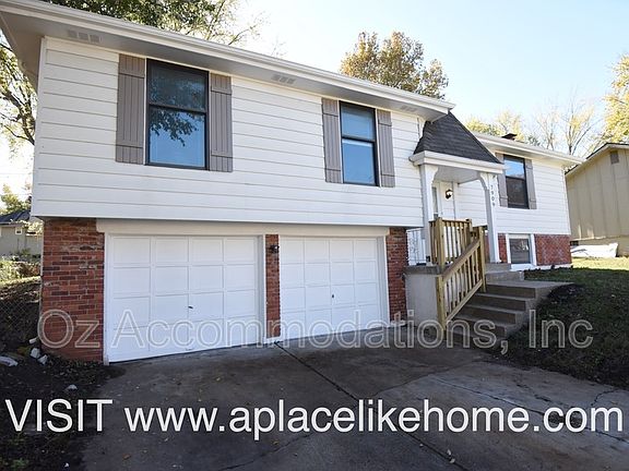 2nd image of 7909 E 104th Ter