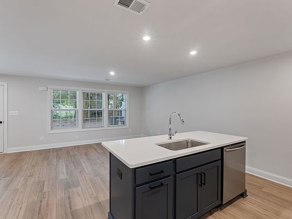 3rd image of 2230 Leeham St #B