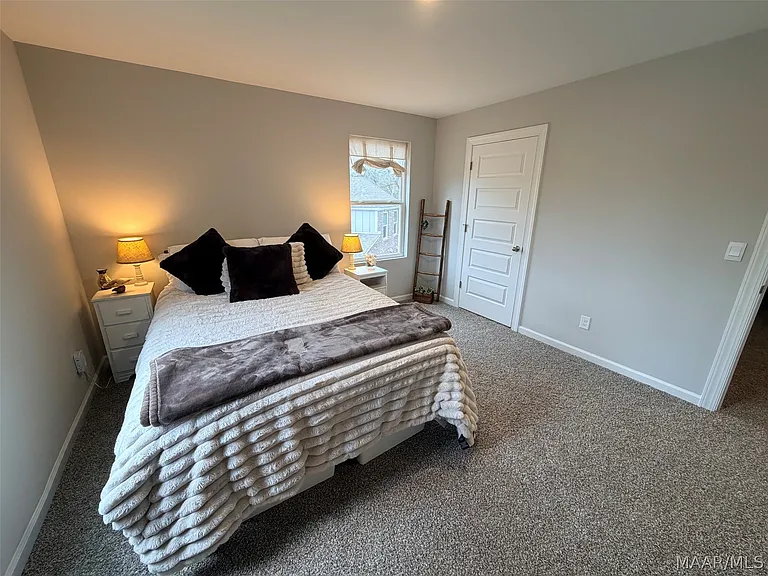 1620 Rosemary Park — Photo 10