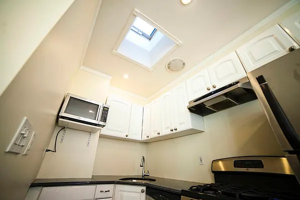 Rented by Town Residential | media 10