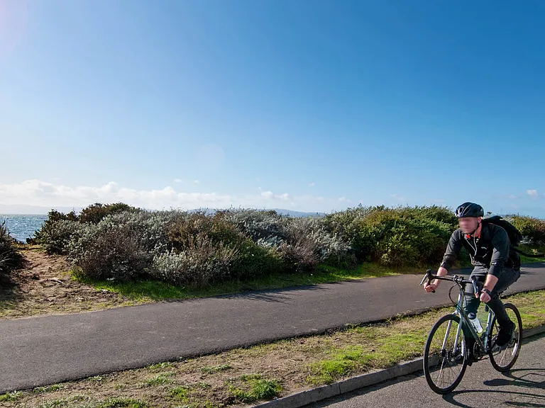 Nearby stunning waterfront trails.