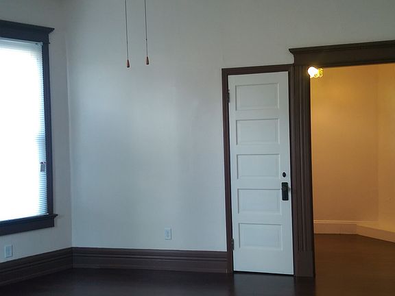 5th image of 216 N C St #2
