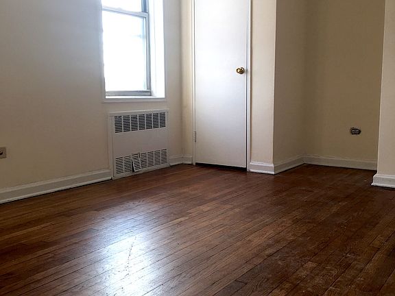 5th image of 2020 Avenue V APT 6G