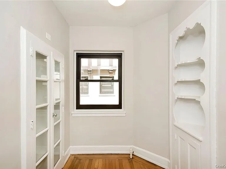 64 Kensington Rd #2D — Photo 8