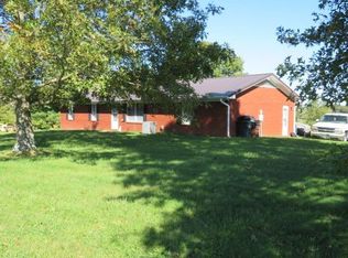 4675 Paris Rd, Winchester, KY 40391