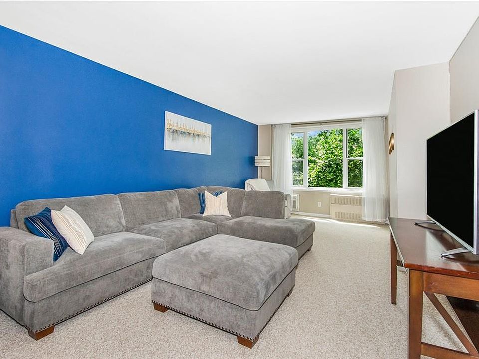 1st image of 120 Dehaven Dr APT 327