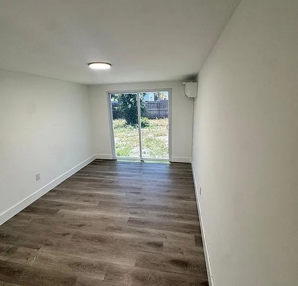 1101 S Seacrest Blvd — Photo 10