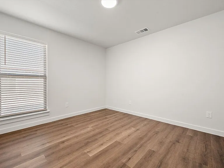 1204 Cottonwood Ave — Photo 12