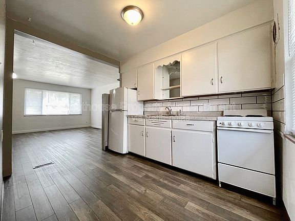 5th image of 1220 Ottillia St SE #D