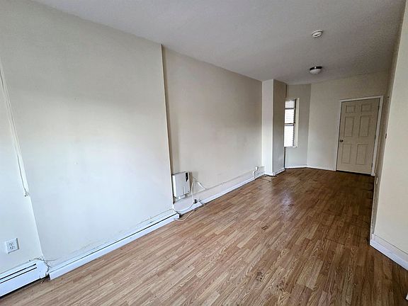 2nd image of 475 Westside Ave #1S
