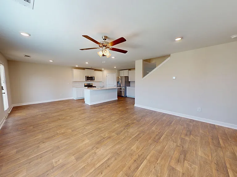 7726 Shaddix St — Photo 9