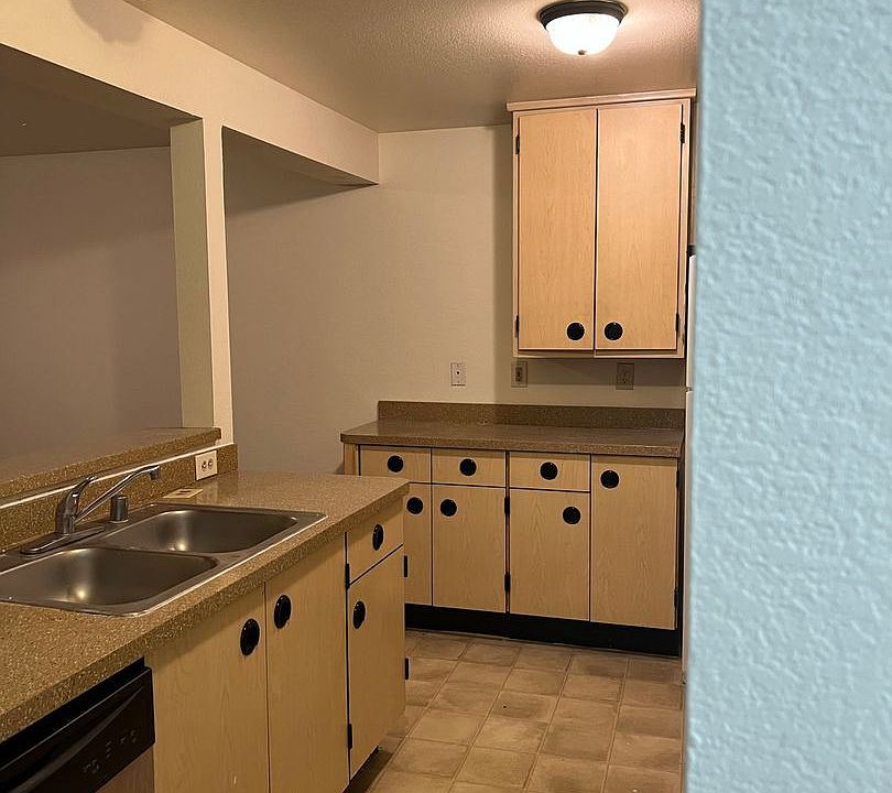 1st image of 520 S Kelsey St #4731613