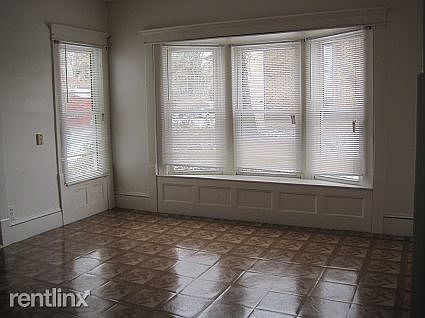 5th image of 457 W Main St