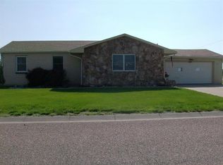 819 Eustis Ave, Goodland, KS 67735